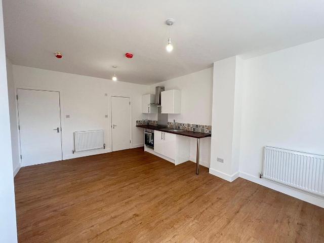 Kingston Road, Teddington TW11, Studio to rent, £1,270 pcm | PrimeLocation