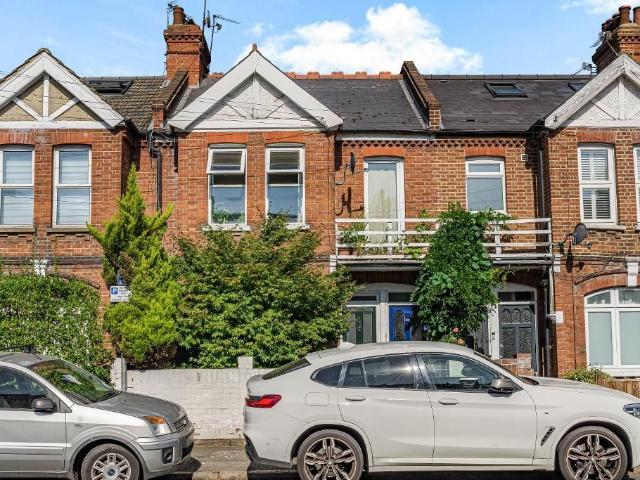 Kingston Road, Wimbledon Chase, London SW20, 2 bed maisonette to rent, £2,100 pcm | PrimeLocation