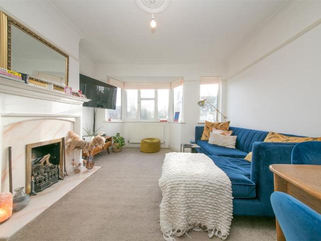 Kingston Road, Wimbledon, London SW19, 2 bed flat to rent, £1,900 pcm | PrimeLocation
