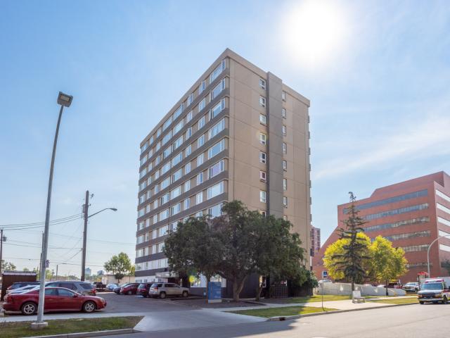Kingsway Tower 1 Bed 1 Bath Apartment for Rent