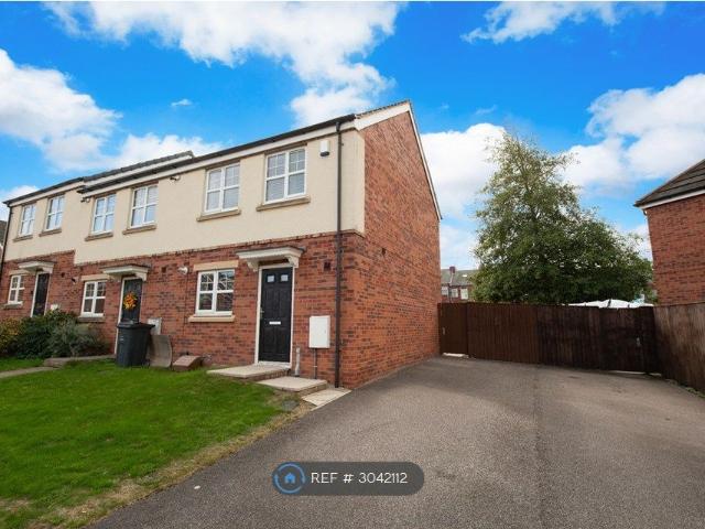 Kingsway, Barnsley S72, 2 bed end terrace house to rent, £910 pcm | PrimeLocation