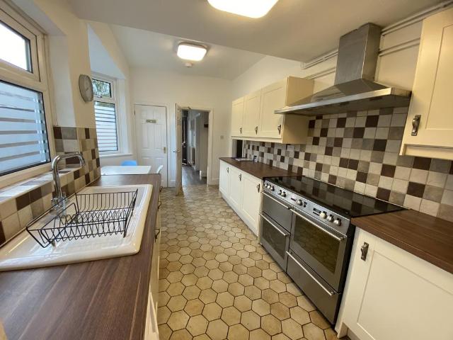 Kingsway, COVENTRY, CV2 5 bed property to rent £1,695 pcm £391 pw