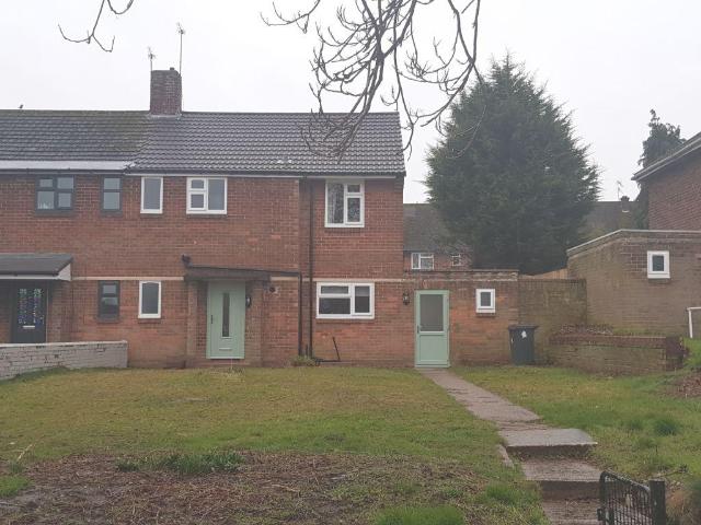 Kingsway, Leamington Spa CV31 3 bed semi detached house to rent £1,400 pcm £323 pw
