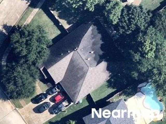 Kingsway Park Ln