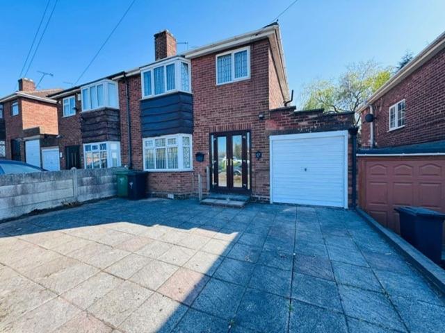 Kingswinford Road, Dudley DY1, 3 bed semi detached house to rent, £1,150 pcm | PrimeLocation