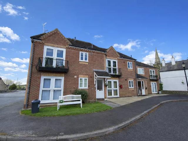 Kingswood Court, Long Street, Wigston LE18, 2 bed flat to rent, £975 pcm | PrimeLocation