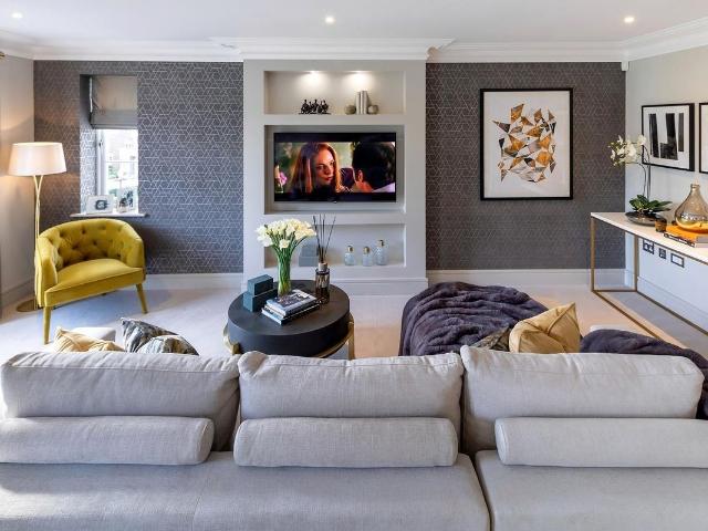 Kingswood, Ascot, Berkshire SL5, 2 bed flat to rent, £3,950 pcm | PrimeLocation
