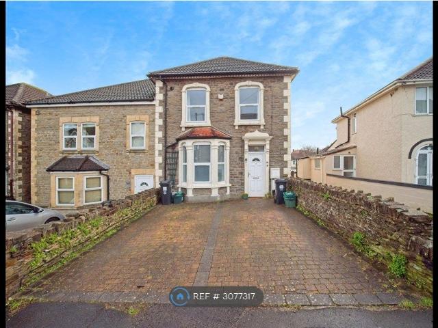 Kingswood, Bristol BS15, 2 bed flat to rent, £1,300 pcm | PrimeLocation