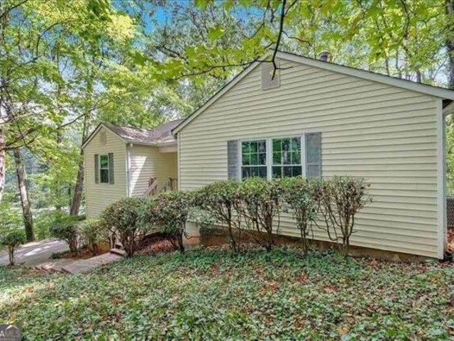 Kingswood Dr, Marietta, Home For Sale