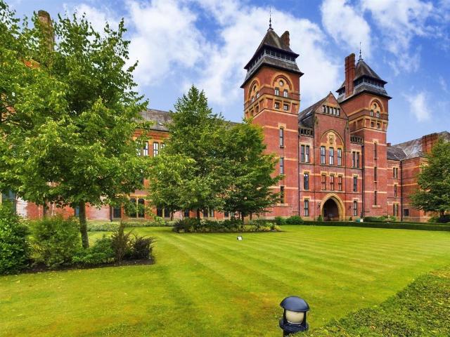 Kingswood Hall, Middlewood, Sheffield 2 bed flat to rent £950 pcm £219 pw