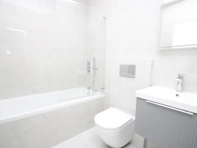 Kingswood Way, Selsdon, CR2 8QL, Property for rent