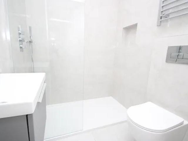 Kingswood Way, Selsdon, CR2 8QL, Property for rent