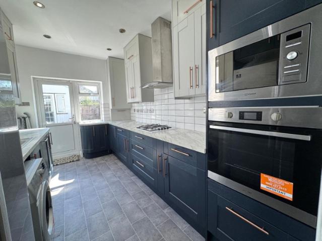 Kinloch Drive, NW9