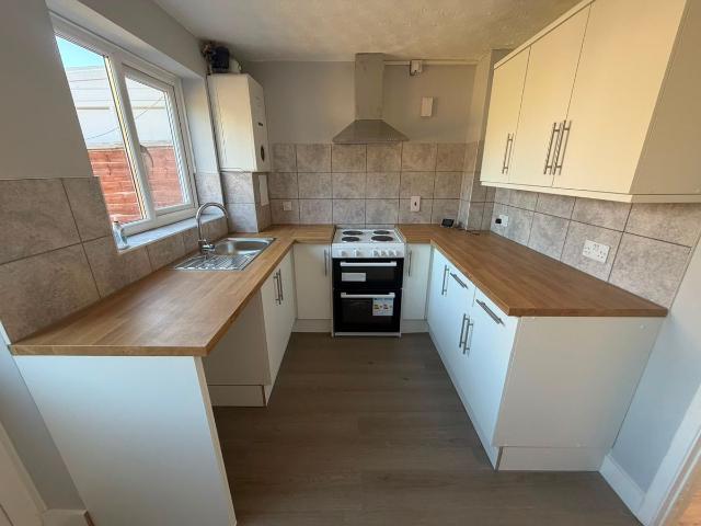 Kinnears Walk, Orton Goldhay, Peterborough PE2, 2 bed terraced house to rent, £925 pcm | PrimeLocation