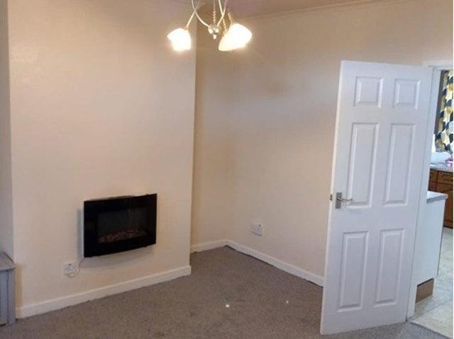 Kinsley Street, Kinsley, Pontefract WF9, 3 bed terraced house to rent, £725 pcm | PrimeLocation