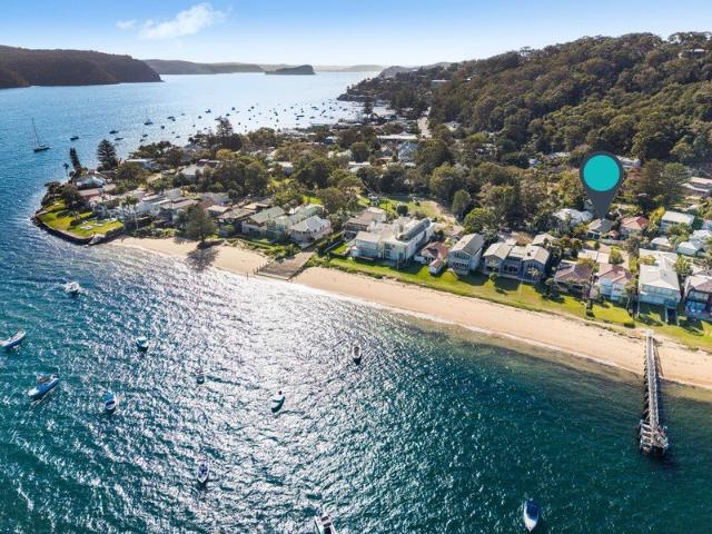 Kia Ora Also known as 5B Iluka Road, Palm Beach