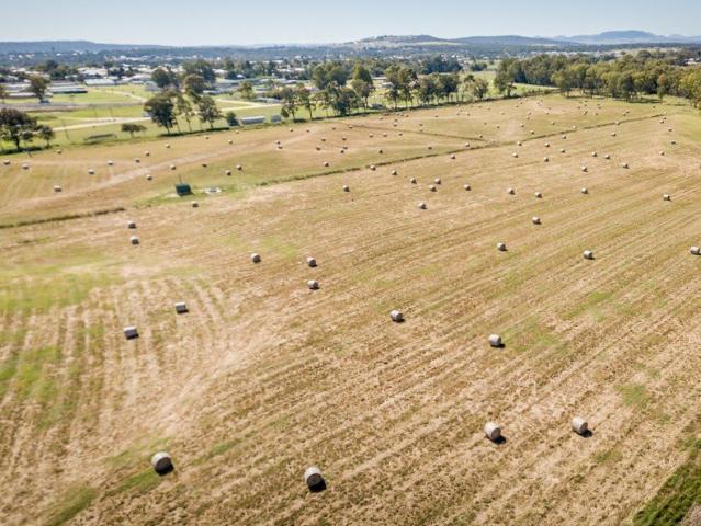 KIANA Lots 1 and 2 YOUR INNER CITY RURAL PADDOCKS.