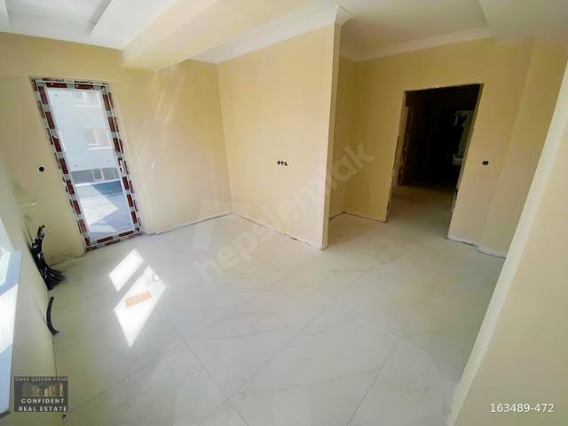 KIBRISKÖY MH. SİTE İÇİNDE ARA KATTA SATILIK 3.5+1 DAİRE