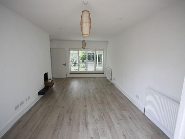 Kidbrooke Grove, London SE3, 4 bed semi detached house to rent, £3,600 pcm | PrimeLocation