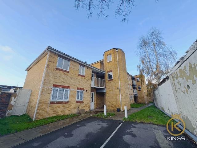 Kidson Court, Havant Road, Portsmouth PO2, 2 bed flat to rent, £1,250 pcm | PrimeLocation
