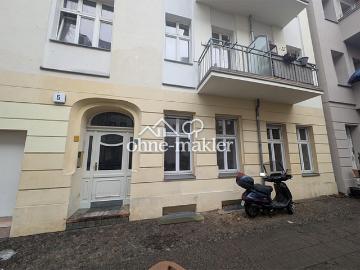 Wohnung zum Verkauf in Helmholtzplatz