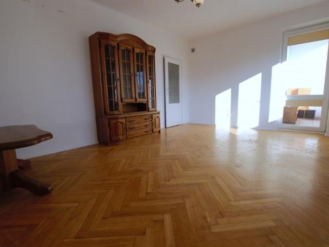 Kielce, Centrum, 37 m² do remontu, balkon