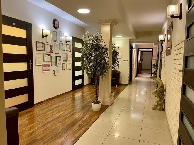 Lokal użytkowy 144 m² w centrum Kielc, nowoczesny budynek polecam!