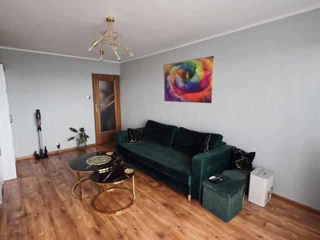 Kielce, KSM, 2 pokoje po remoncie balkon z widokiem