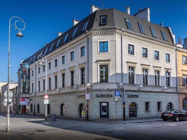 Atrakcyjny lokal usługowo biurowy 3 374 m² w Kielcach