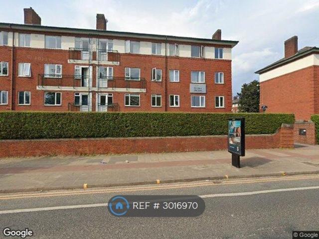 Kielder Square, Salford M5, 2 bed flat to rent, £1,400 pcm | PrimeLocation