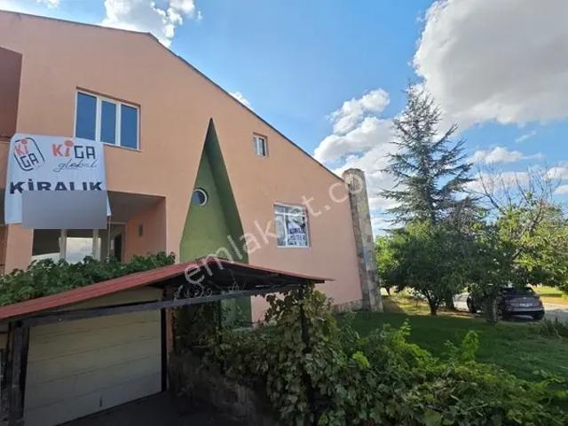 Kiga Global Den Karabayır Bağlarında Kiralık 5+1 Havuzlu Villa
