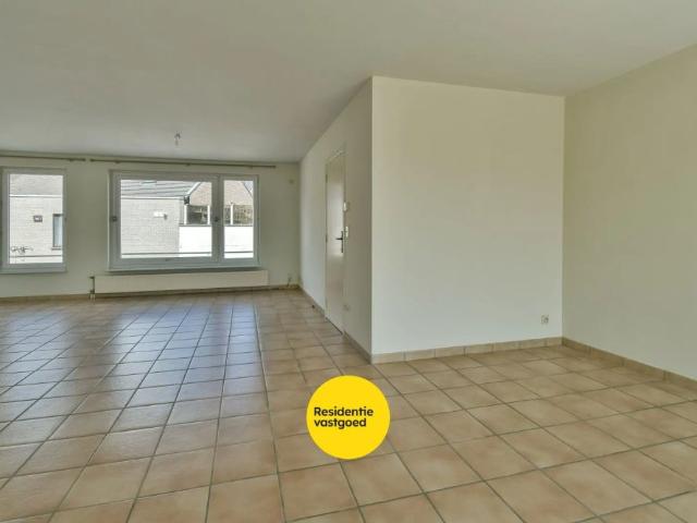 Welkom in de Werkenstraat 6, een centraal gelegen bel étagewoning in Torhout