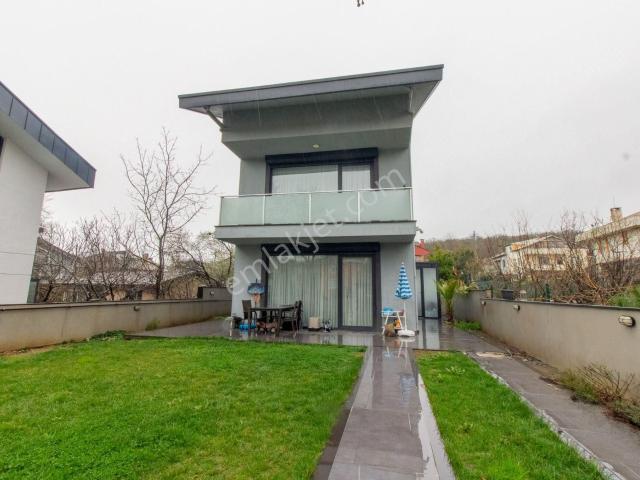 Kilyos Da 485 M2arsa İçinde Tam Müastakil Modern Lüx Villa