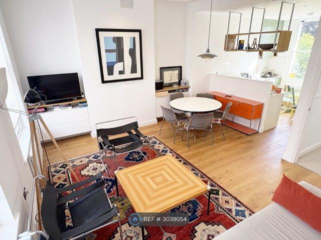 Kilburn Park Road, London NW6, 3 bed maisonette to rent, £4,000 pcm | PrimeLocation