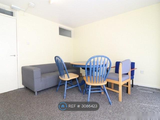Kildale Close, Coventry CV1, 4 bed terraced house to rent, £1,600 pcm | PrimeLocation