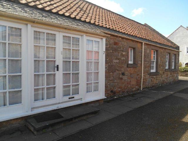 Kildinny Yards, St Andrews 2 bed bungalow to rent £750 pcm £173 pw