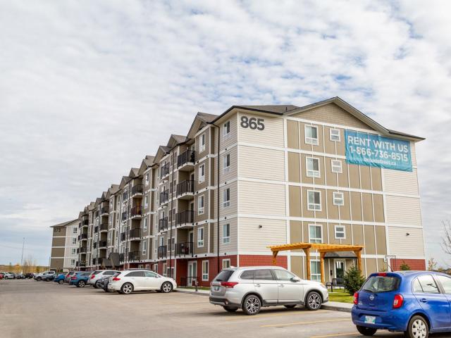Kildonan Heights Three Bedroom Two Bath Apartment for Rent