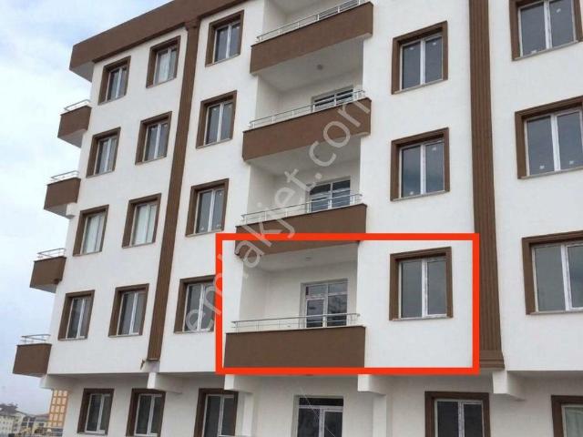 Kilis Merkez De Üniversite Yanında Balkonlu Kombili Eşyalı 2+1 Kiralık Daire