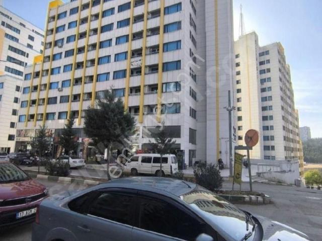Kilis Merkez De Üniversite Yanında Eşyalı 2+1 Satılık Daire