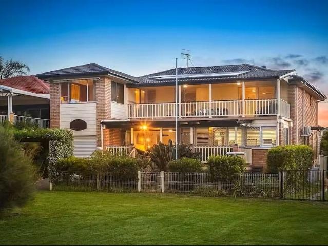 Killarney Vale, 19 Hinemoa Avenue
