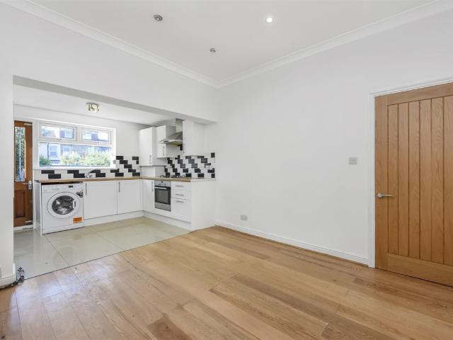 Killearn Road, London SE6, 4 bed terraced house to rent, £3,000 pcm | PrimeLocation