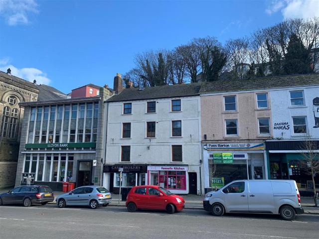 Killigrew Street, Cornwall TR11 1 bed apartment to rent £1,095 pcm £253 pw