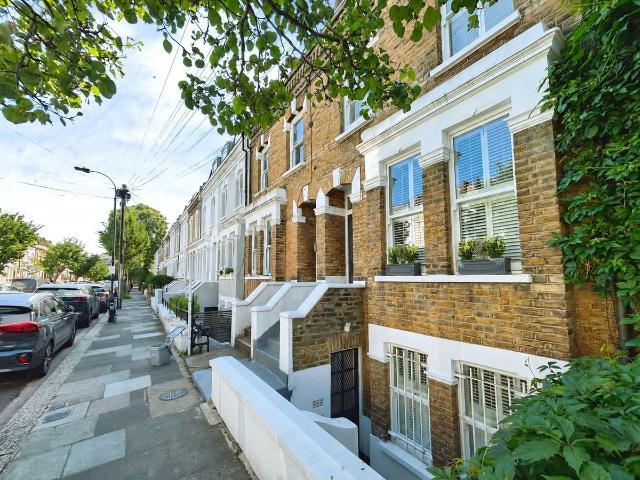 Kilmaine Road, London SW6, 2 bed flat to rent, £2,950 pcm | PrimeLocation
