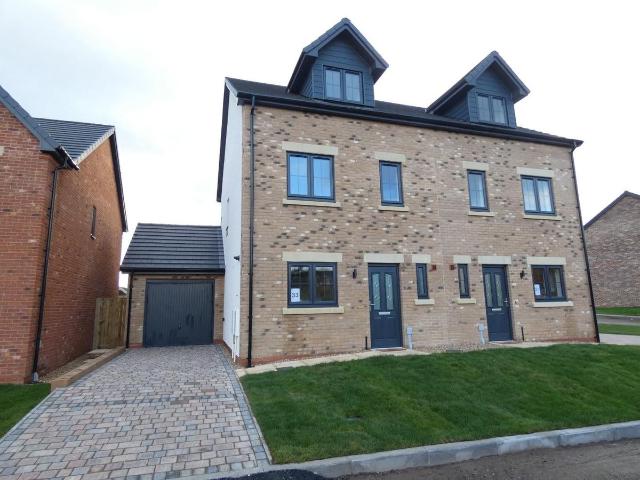 Kilmond Gardens, Carleton, Penrith CA11, 4 bed town house to rent, £1,500 pcm | PrimeLocation