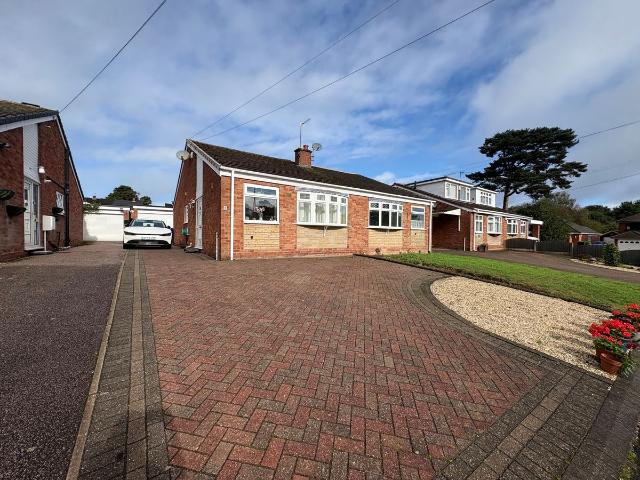 Kilmorie Road, Cannock WS11, 2 bed bungalow to rent, £1,200 pcm | PrimeLocation