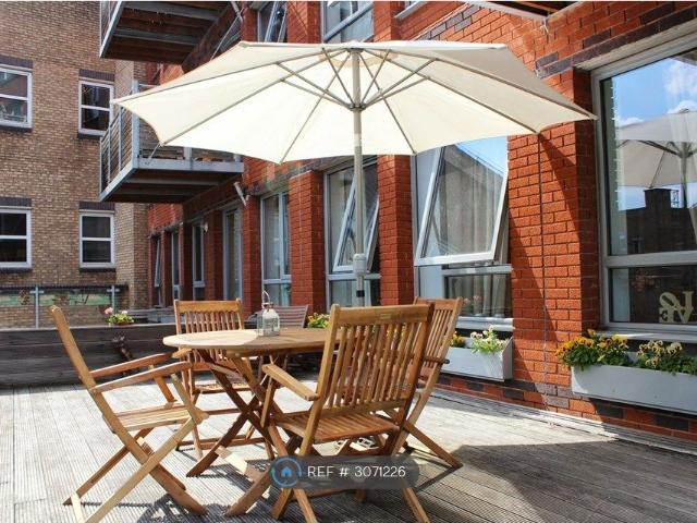 Kilmuir House, Epsom KT17, 2 bed flat to rent, £1,700 pcm | PrimeLocation