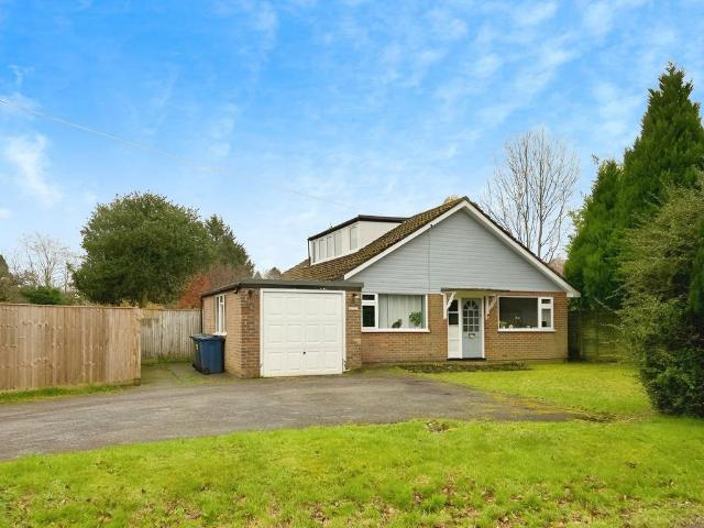 Kiln Road, Great Missenden HP16 4 bed chalet to rent £2,650 pcm £612 pw