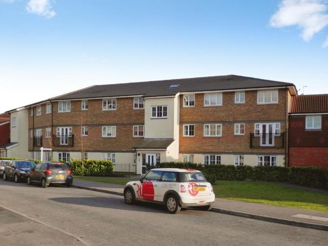 Kiln Way, Dunstable, LU5 2 bed flat to rent £1,195 pcm £276 pw