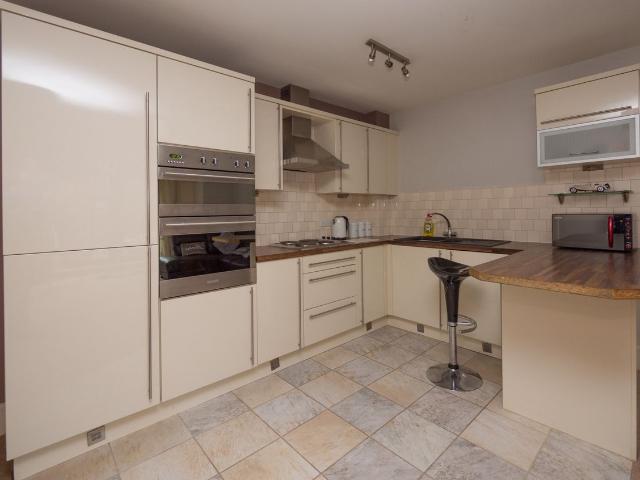Kilner Court, Denaby Main, Doncaster DN12, 2 bed flat to rent, £700 pcm | PrimeLocation