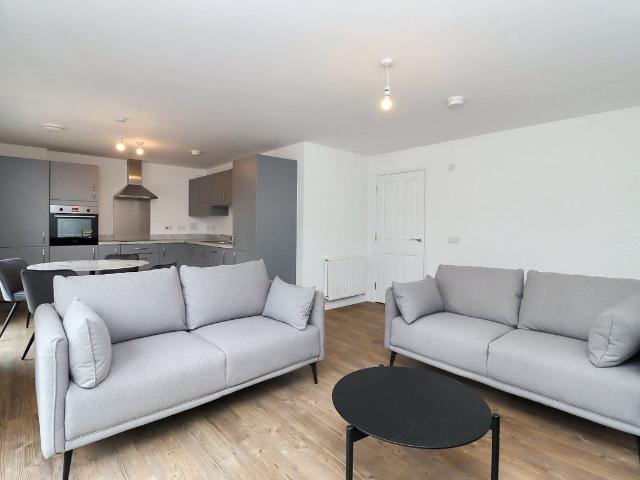 Kilpatrick Grove, Edinburgh EH6, 2 bed flat to rent, £1,525 pcm | PrimeLocation